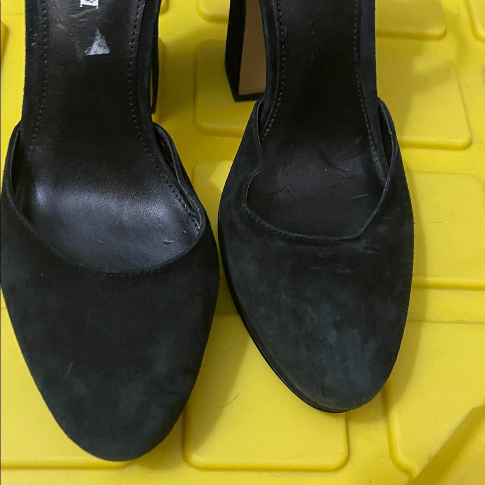 COACH Black Suede Platform Heels size 8 - Picture 3 of 6